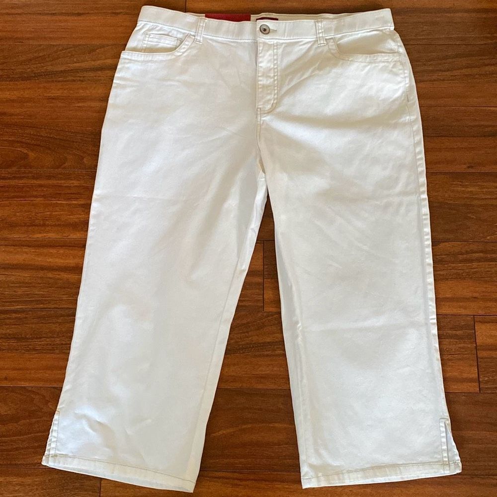 Merona white capri jeans size 14